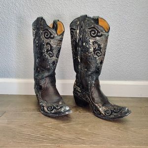 Cowboy boots size 8
